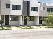 Casas en Savia Tulipán. (2019) proyecto, construcción y venta.